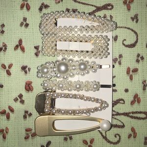 Jumbo Pearl Barrettes